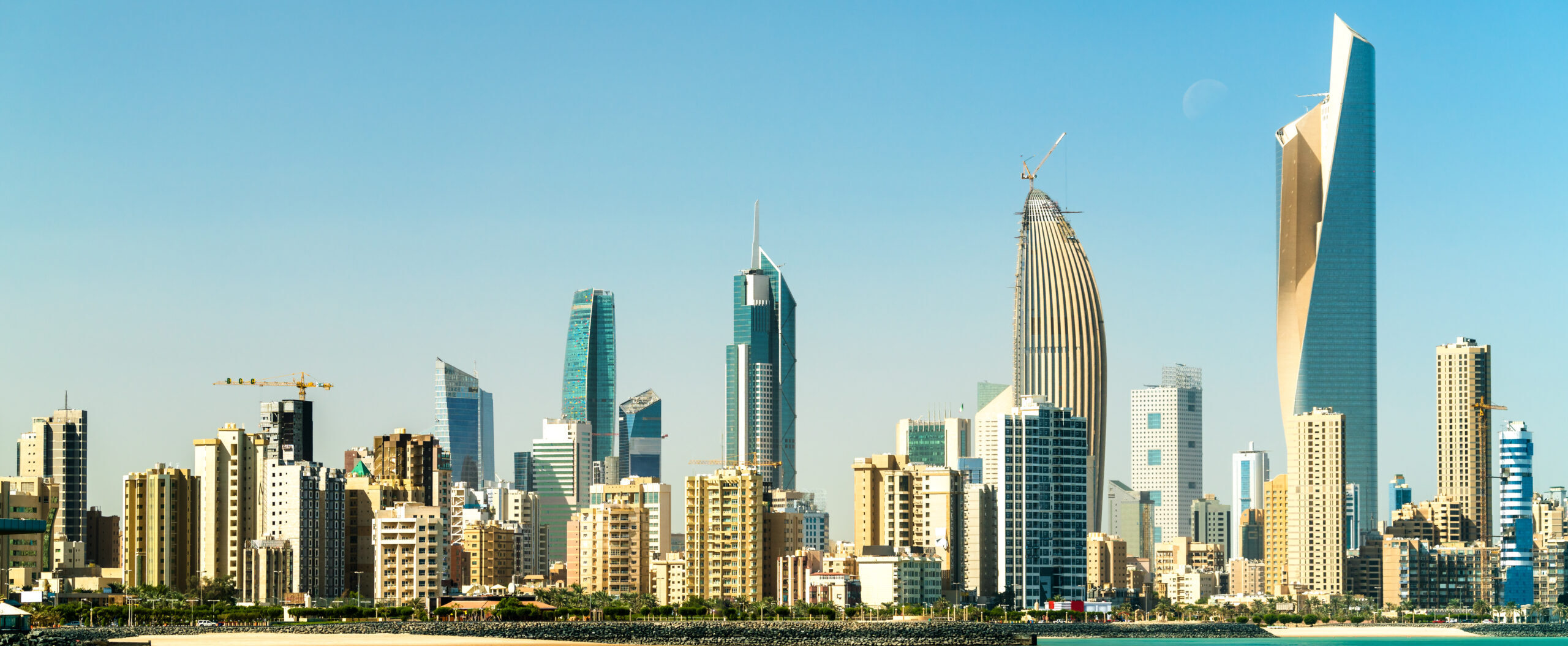 Read more about the article 5 Reasons Why You Should Invest in Dubai Real Estate Today